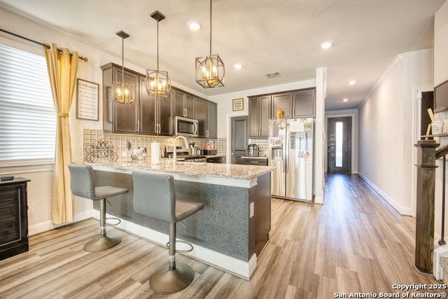 Listing photo id 8 for 2518 Castello