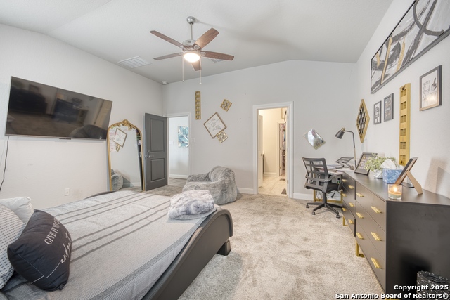 Listing photo id 13 for 2518 Castello