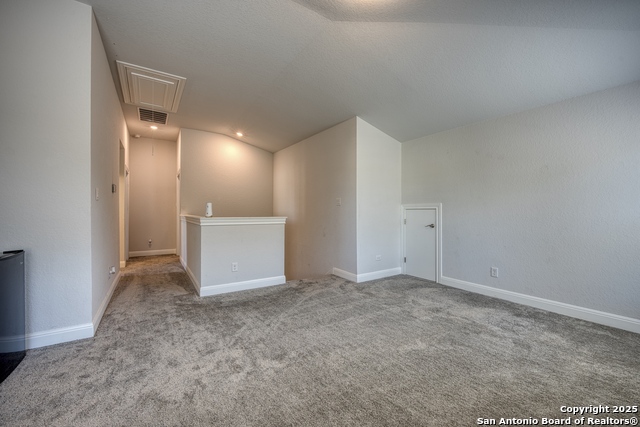 Listing photo id 27 for 2518 Castello