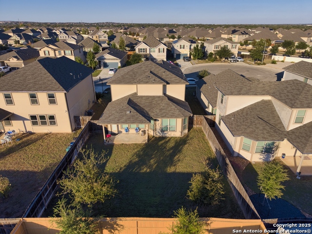 Listing photo id 31 for 2518 Castello