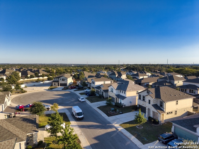 Listing photo id 33 for 2518 Castello