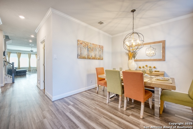 Listing photo id 2 for 2518 Castello