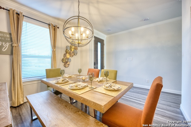 Listing photo id 3 for 2518 Castello