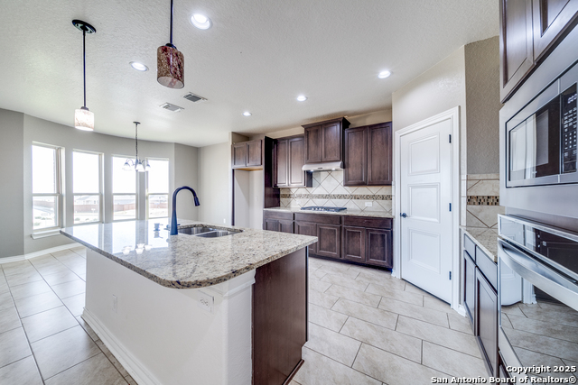 Image 9 of 25 For 15302 Comanche Mist