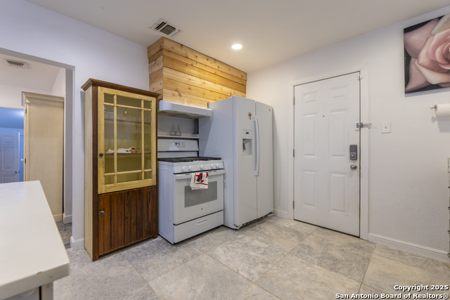 Image 11 of 27 For 126 Benita St