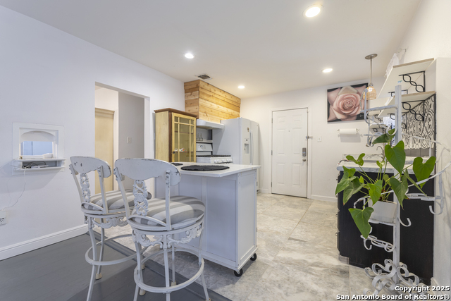 Image 9 of 27 For 126 Benita St