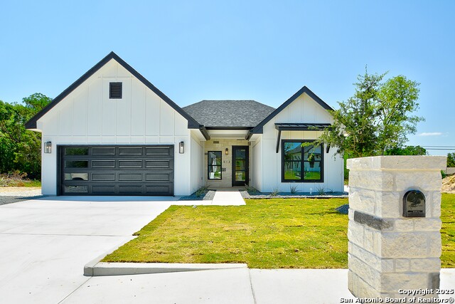 Details for 513 Conner Ct, Kerrville, TX 78028