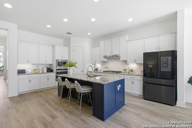 Listing photo id 14 for 8928 Whimsey