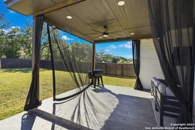 Listing photo id 36 for 8928 Whimsey