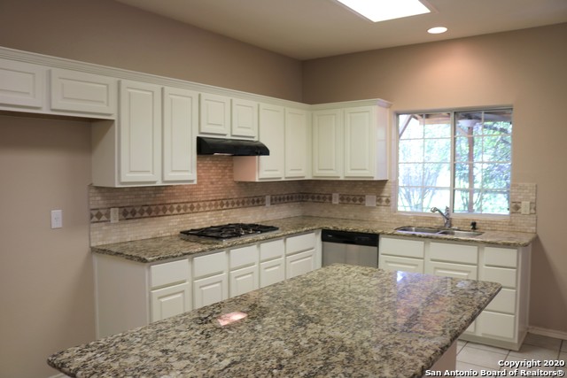 Image 11 of 39 For 18306 Beargrass