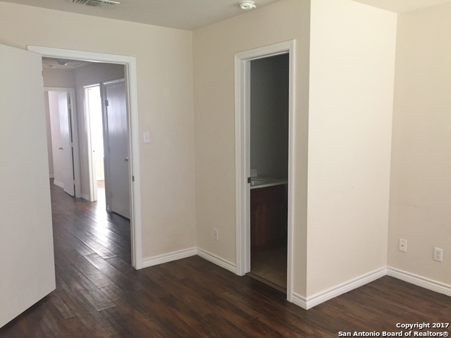 Image 10 of 16 For 10003 Vasso View 2