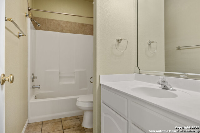 Image 15 of 20 For 3049 Pine Valley