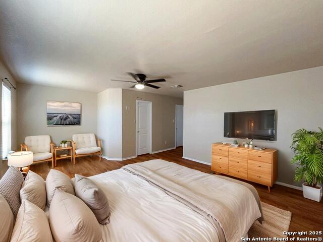 Image 5 of 39 For 8219 Maple Meadow Dr