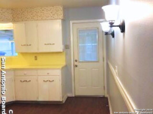 Image 4 of 11 For 213 Sunnyland Dr