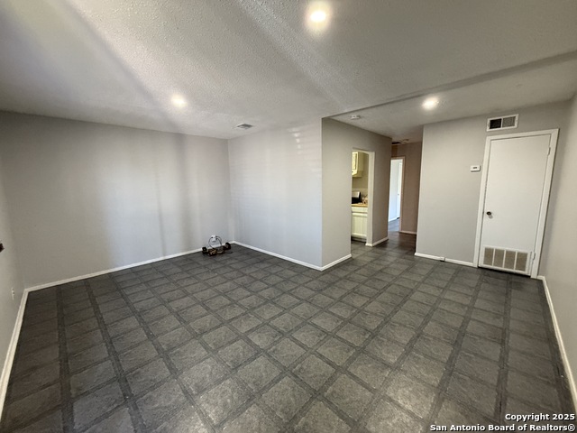 Image 2 of 6 For 11226 Belair Dr  1