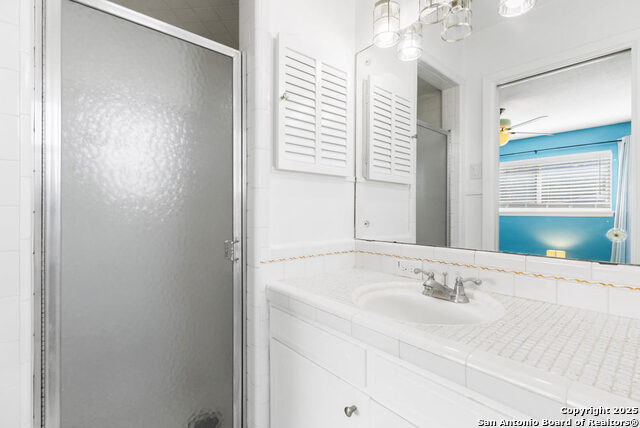 Image 16 of 25 For 3607 Lisa