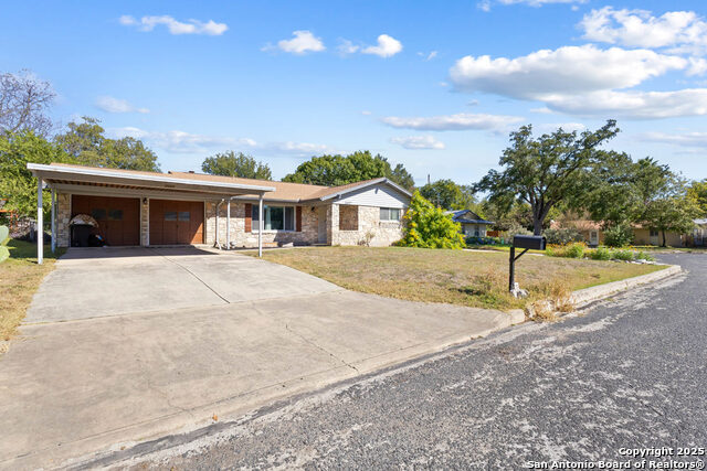 Image 2 of 25 For 3607 Lisa