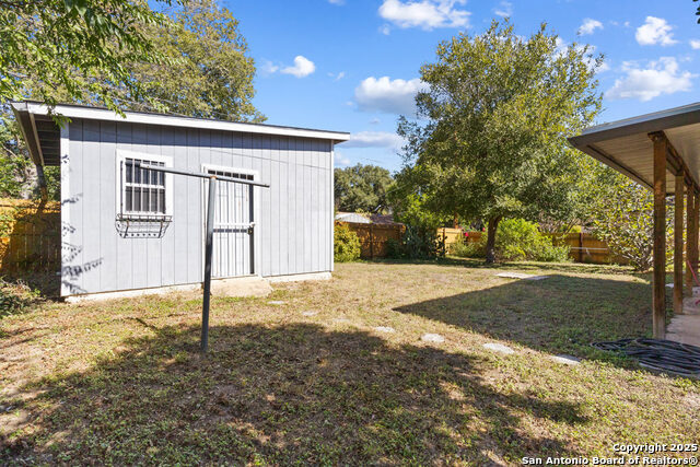 Image 24 of 25 For 3607 Lisa