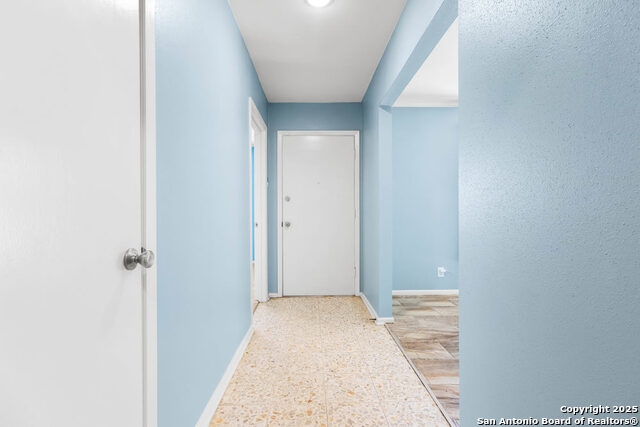 Image 4 of 25 For 3607 Lisa