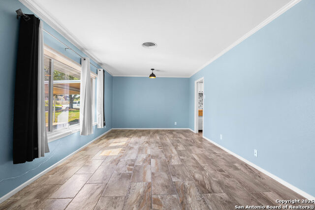 Image 5 of 25 For 3607 Lisa