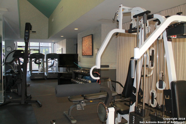 Image 19 of 24 For 7701 Wurzbach Rd  1904