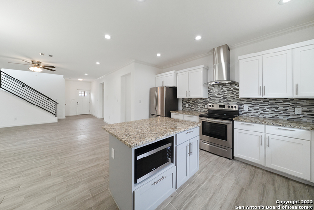 Image 14 of 37 For 8914 La Herradura Dr