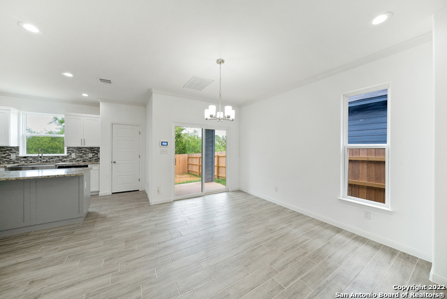 Image 16 of 37 For 8914 La Herradura Dr