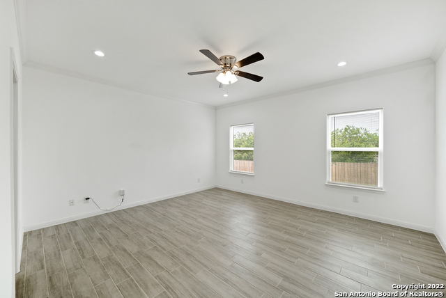 Image 18 of 37 For 8914 La Herradura Dr