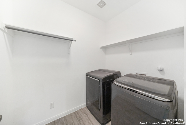 Image 24 of 37 For 8914 La Herradura Dr