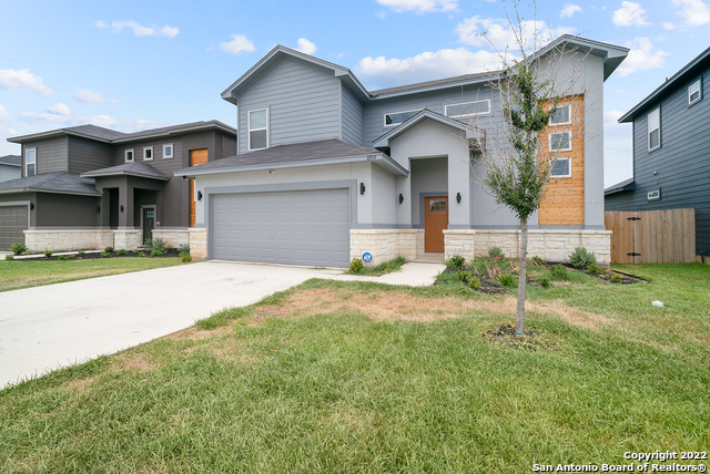 Image 3 of 37 For 8914 La Herradura Dr