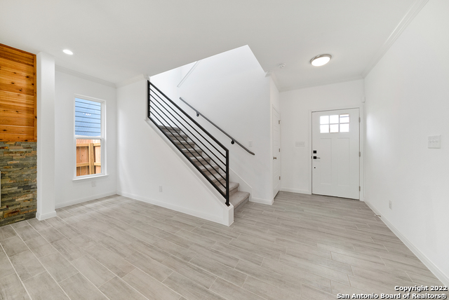 Image 5 of 37 For 8914 La Herradura Dr