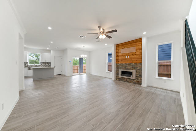 Image 6 of 37 For 8914 La Herradura Dr