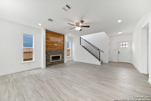 Image 9 of 37 For 8914 La Herradura Dr