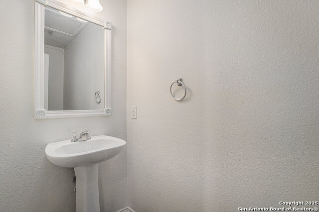 Image 11 of 27 For 24003 Wimberly Oaks