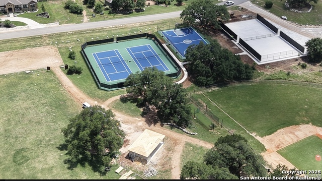 Image 4 of 47 For 1357 Capitare