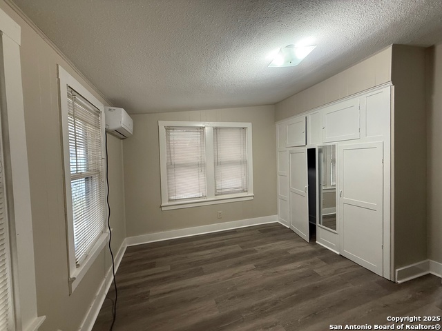 Image 10 of 14 For 226 Carle  