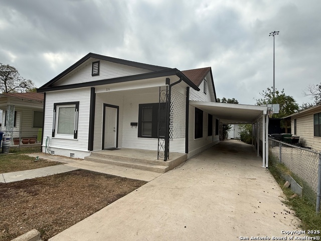 Image 2 of 14 For 226 Carle  