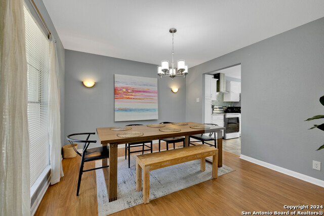 Image 3 of 30 For 103 Shalimar Dr