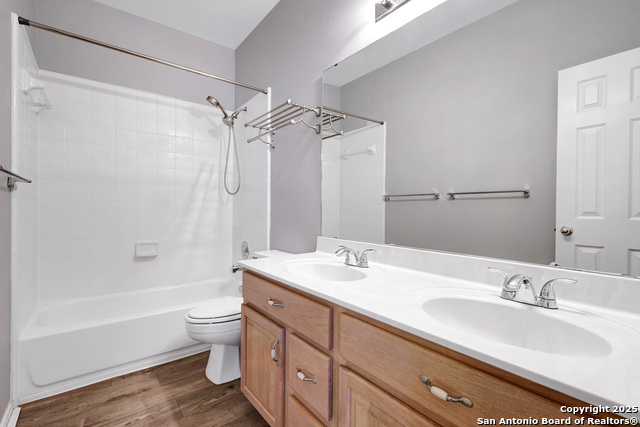 Image 20 of 28 For 4726 Shavano Bark