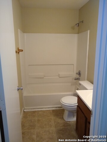 Image 5 of 6 For 10010 Vasso View 1