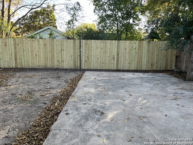 Image 14 of 17 For 2220 Laredo St S