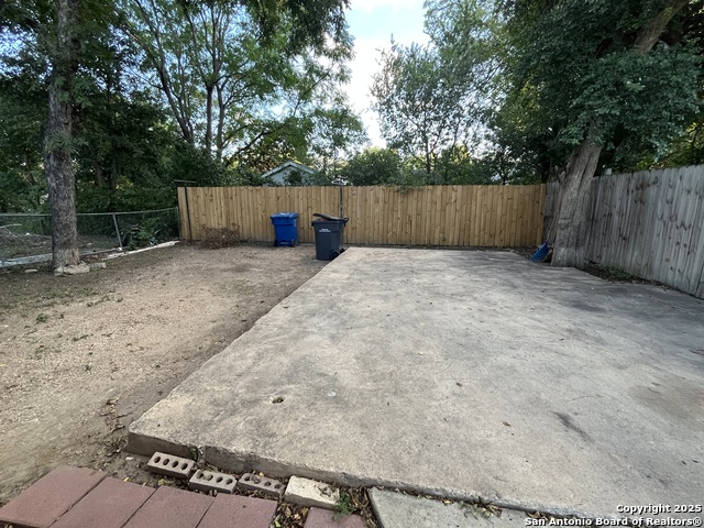 Image 16 of 17 For 2220 Laredo St S