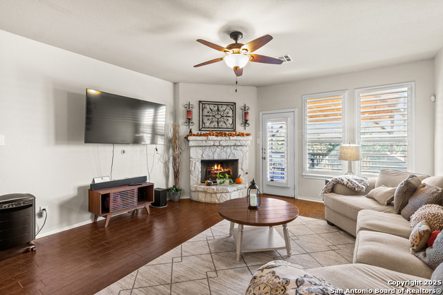 Image 10 of 27 For 3418 Bennington