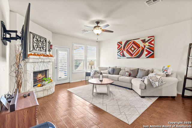 Image 11 of 27 For 3418 Bennington