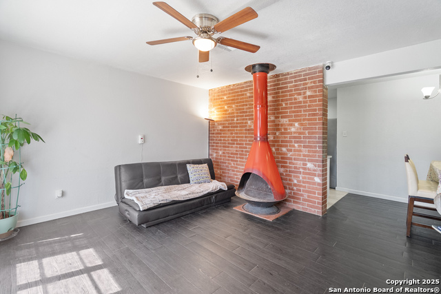 Image 3 of 21 For 359 Tomrob