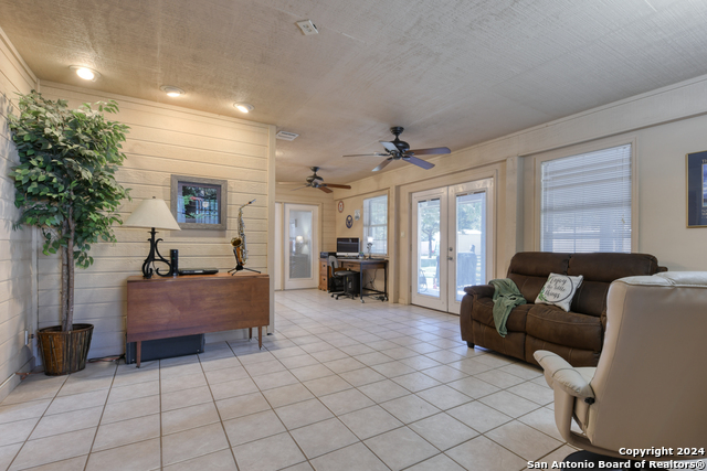 Image 17 of 35 For 1333 Continental Dr S