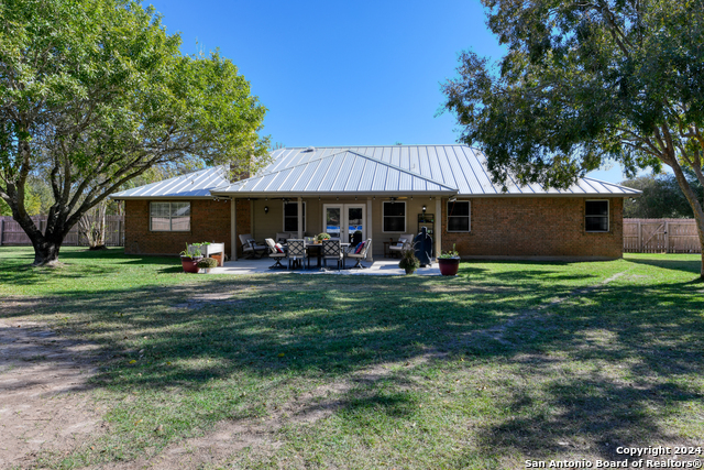 Image 28 of 35 For 1333 Continental Dr S