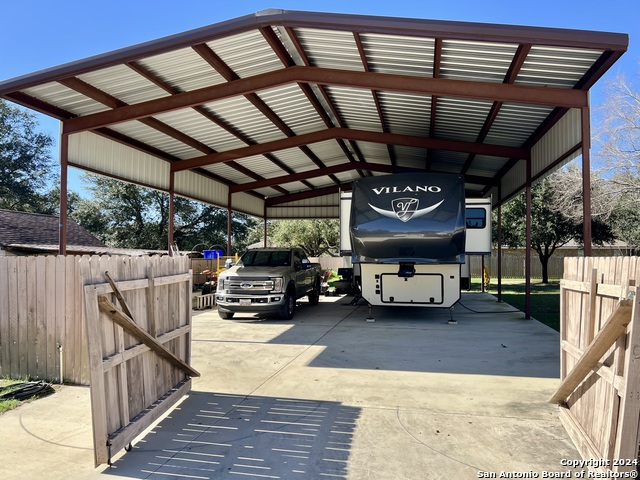 Image 33 of 35 For 1333 Continental Dr S