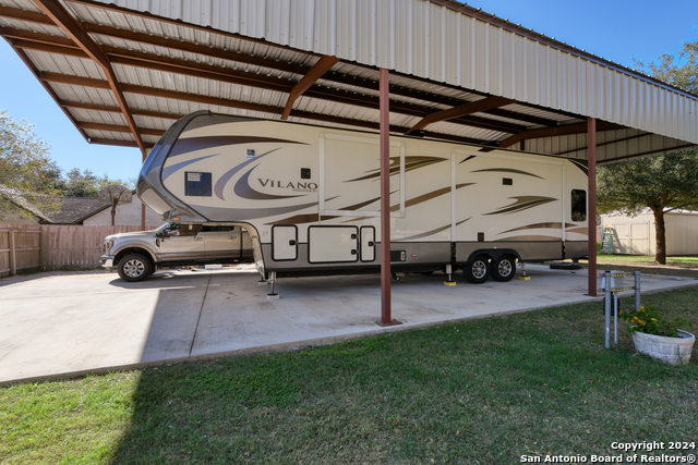 Image 34 of 35 For 1333 Continental Dr S