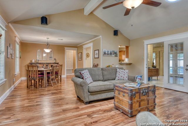 Image 7 of 35 For 1333 Continental Dr S